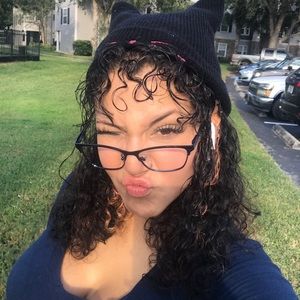 Meet your Posher, Jocelyn